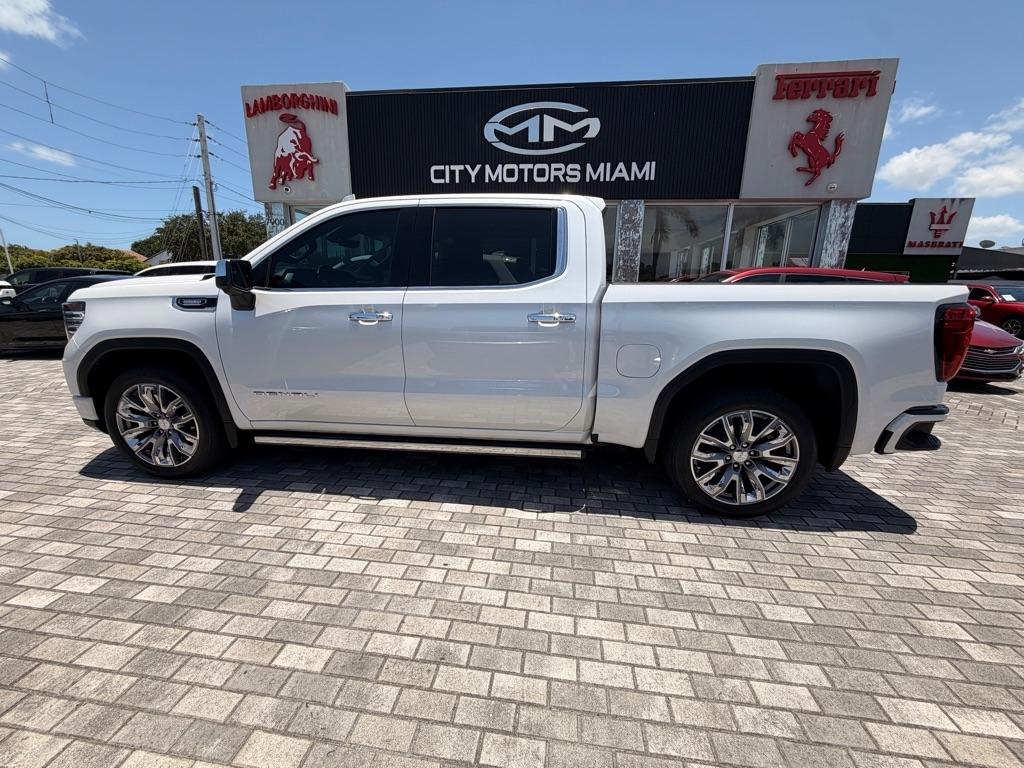 GMC Sierra 1500 4WD Crew Cab 147" Denali 2023