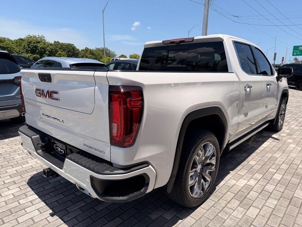 GMC Sierra 1500 4WD Crew Cab 147" Denali 2023