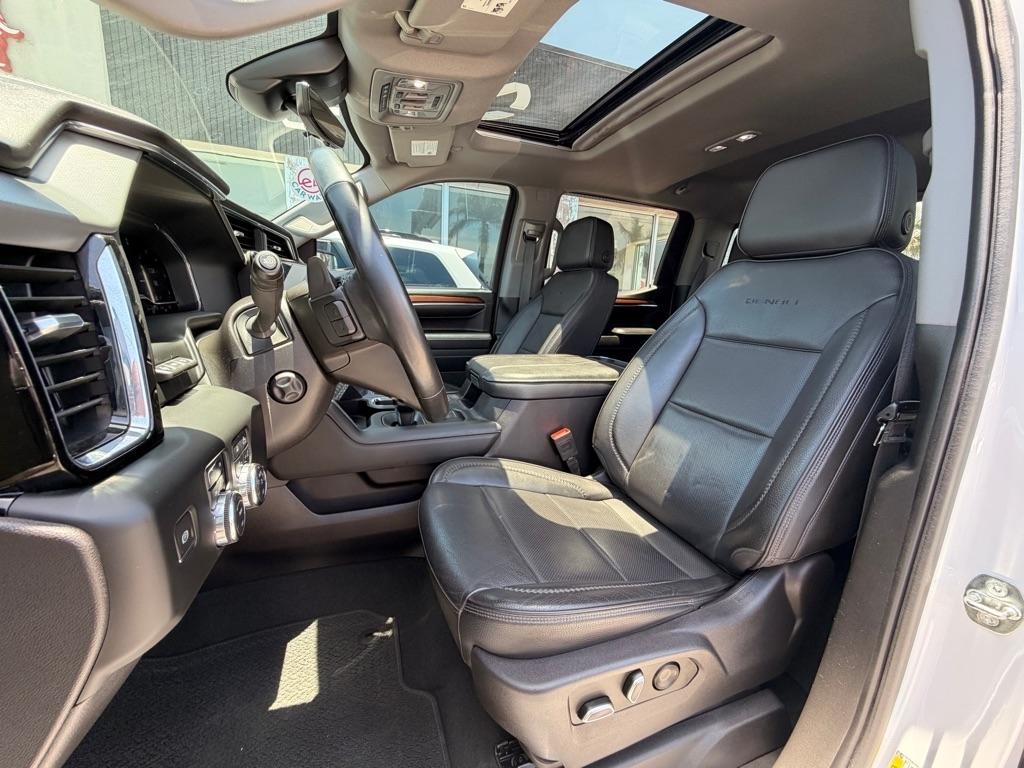 GMC Sierra 1500 4WD Crew Cab 147" Denali 2023