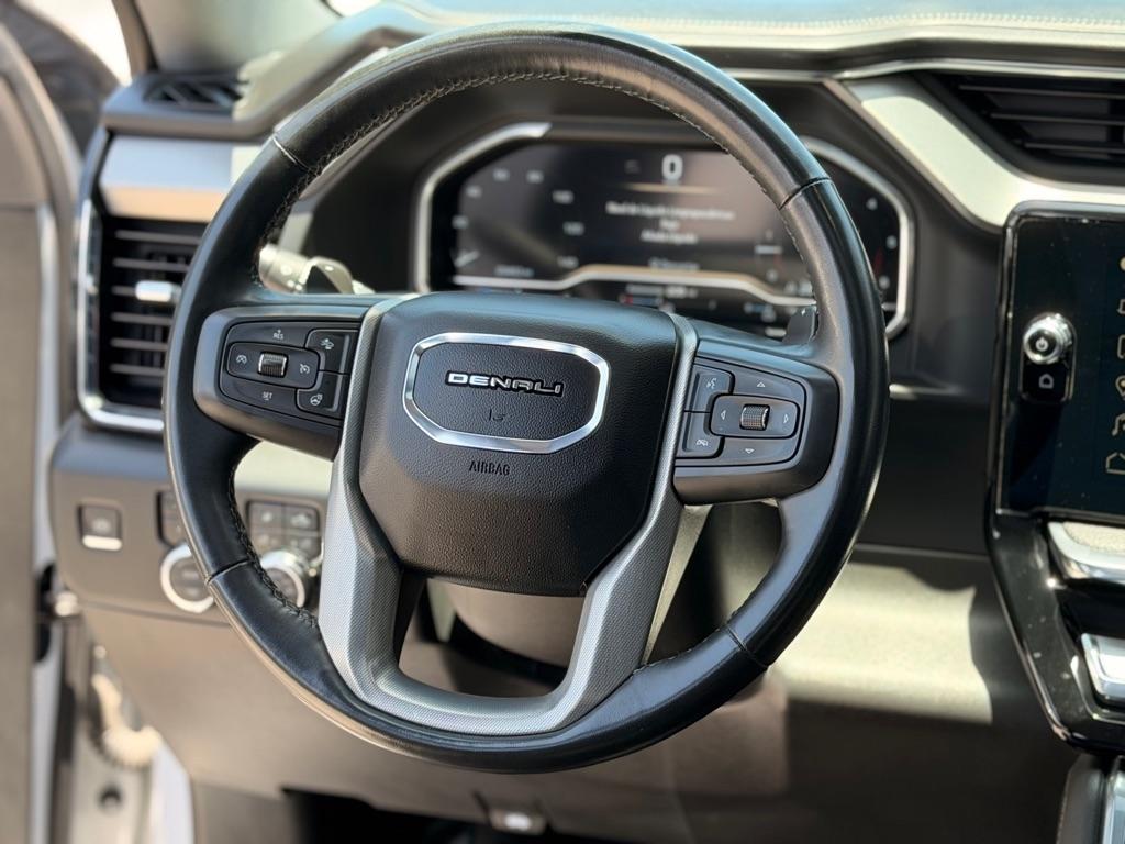 GMC Sierra 1500 4WD Crew Cab 147" Denali 2023