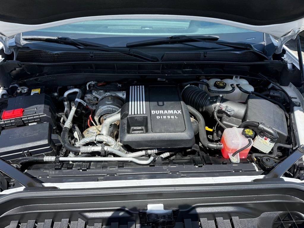 GMC Sierra 1500 4WD Crew Cab 147" Denali 2023