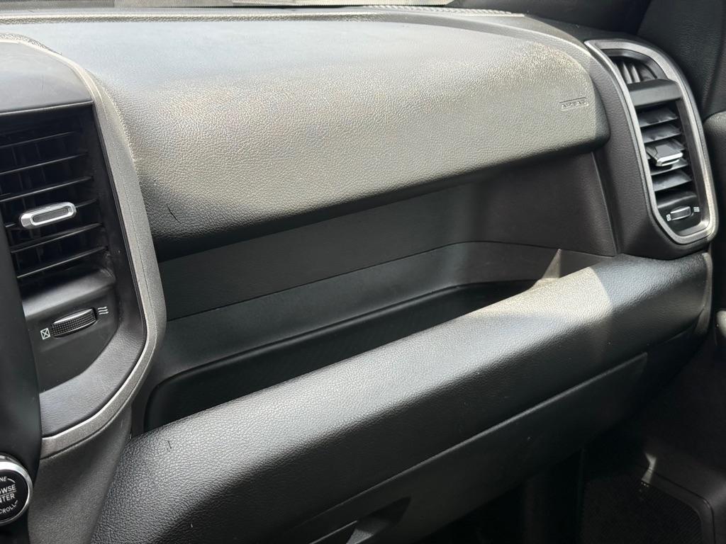 RAM 3500 Tradesman 4x4 Crew Cab 8' Box 2024