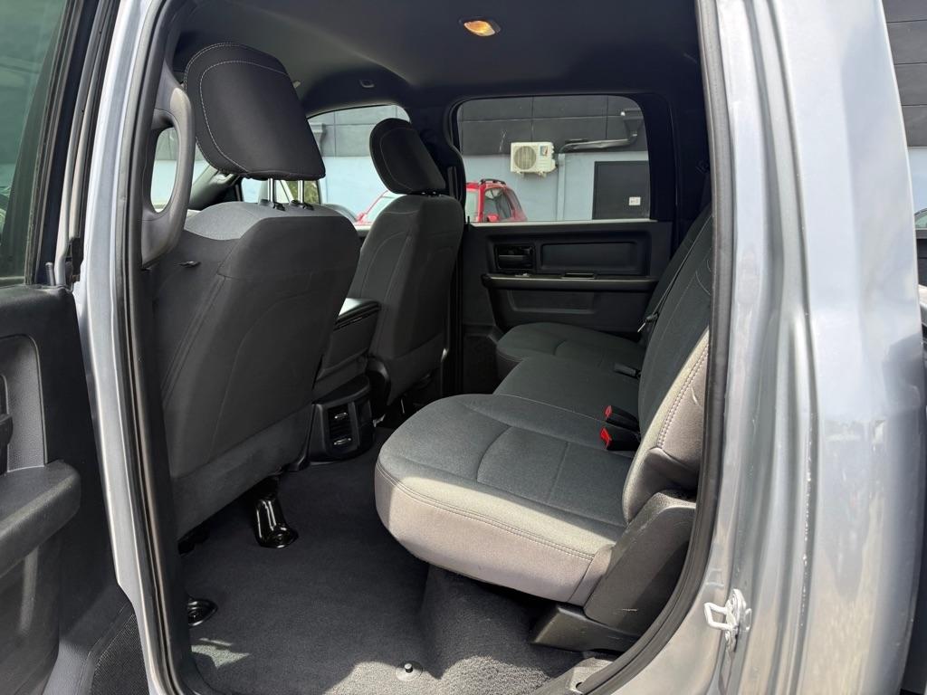 RAM 3500 Tradesman 4x4 Crew Cab 8' Box 2024