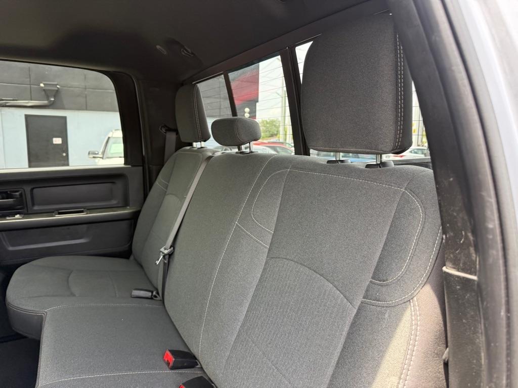 RAM 3500 Tradesman 4x4 Crew Cab 8' Box 2024