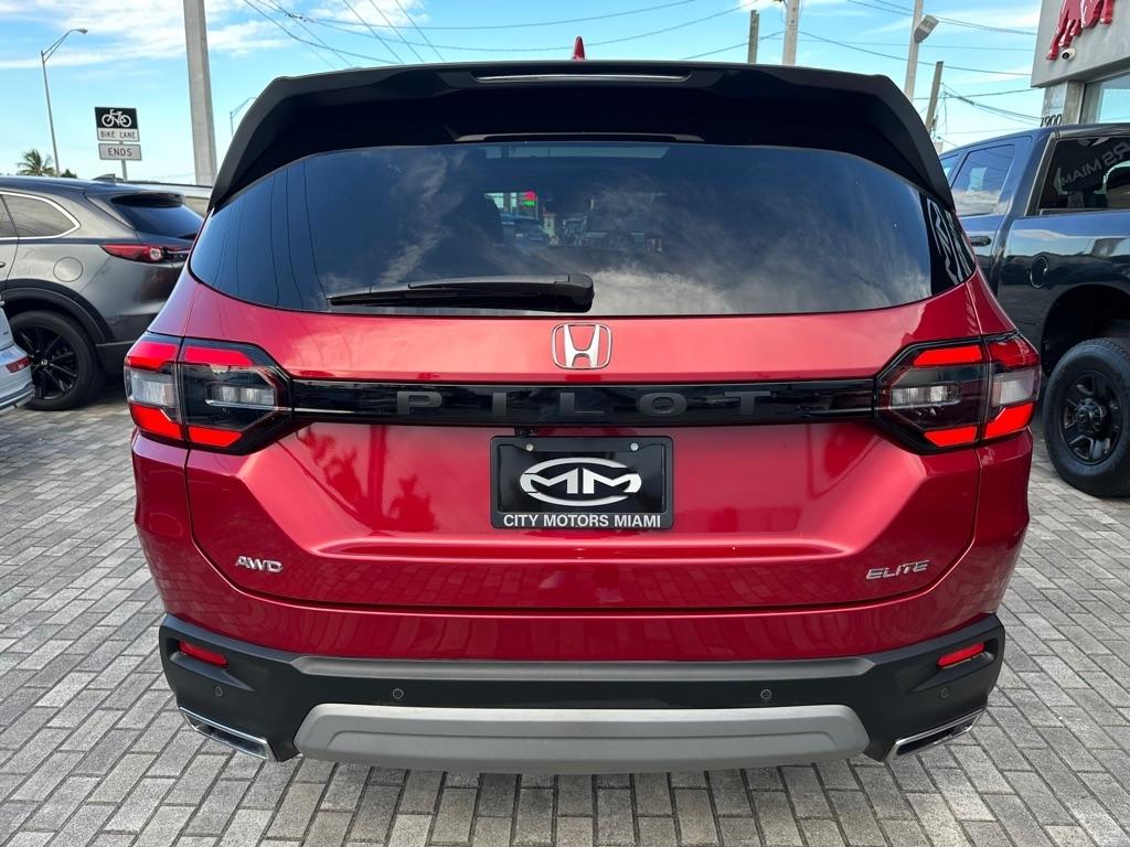 Honda Pilot Elite AWD 2025