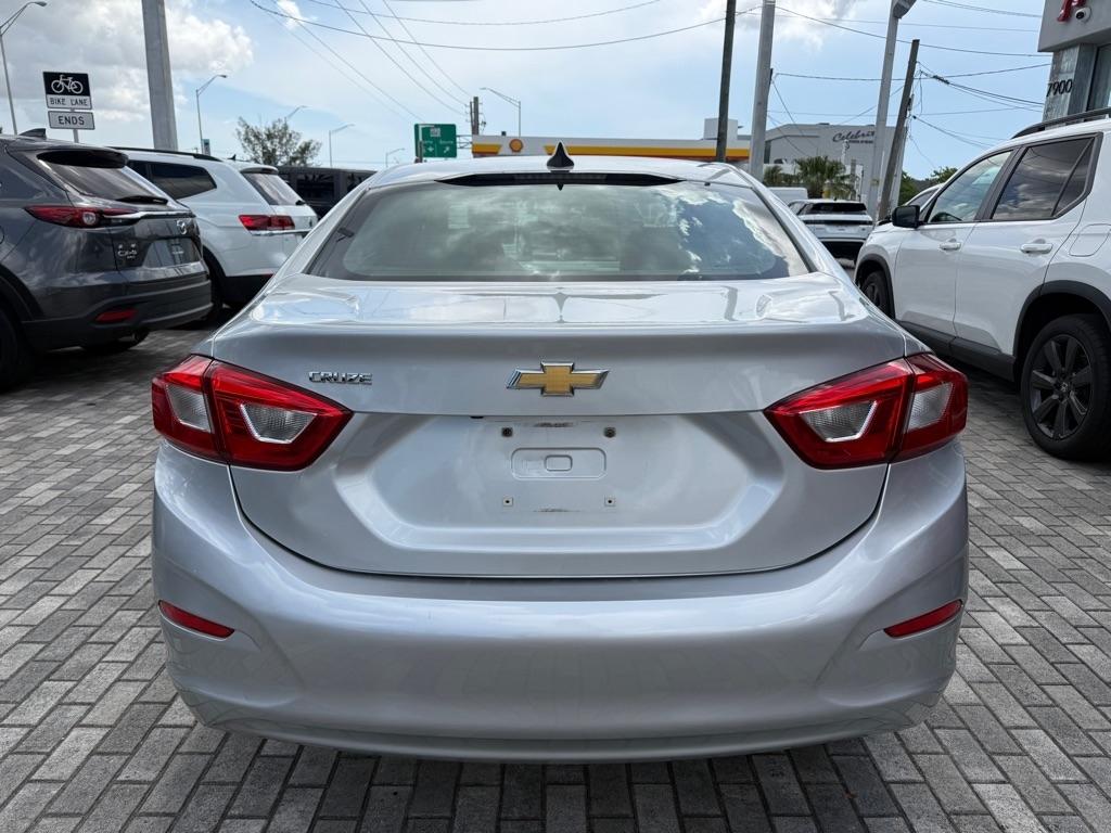 Chevrolet Cruze 4dr Sdn LS 2019