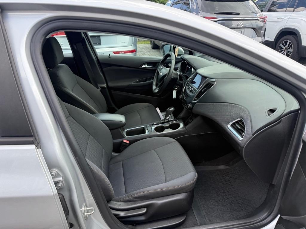 Chevrolet Cruze 4dr Sdn LS 2019