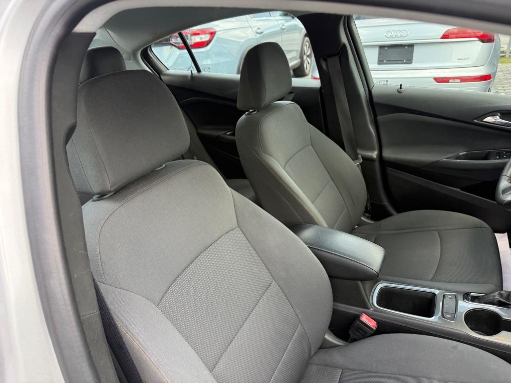 Chevrolet Cruze 4dr Sdn LS 2019