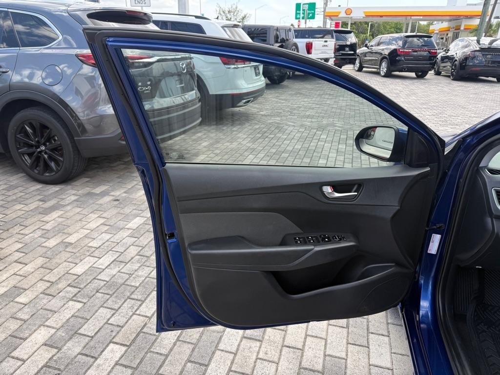 Hyundai Accent Limited Sedan IVT 2021