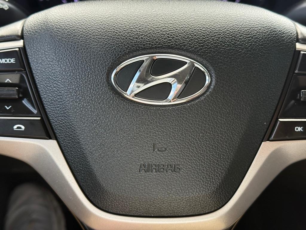Hyundai Accent Limited Sedan IVT 2021