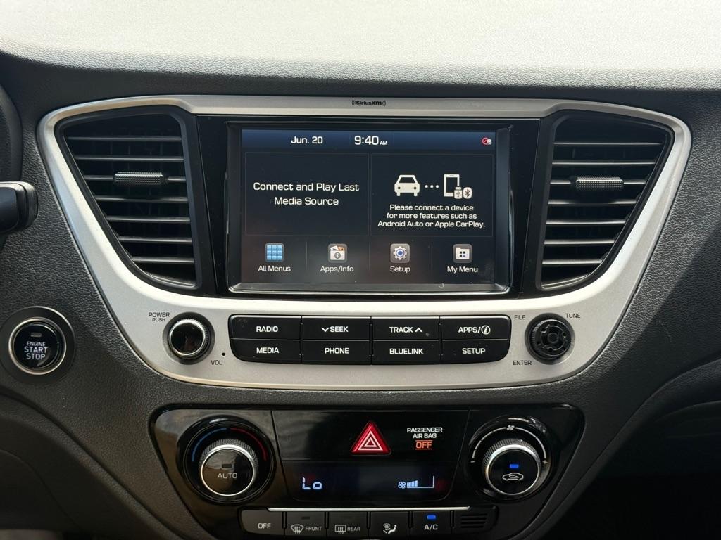 Hyundai Accent Limited Sedan IVT 2021