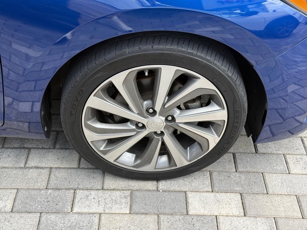 Hyundai Accent Limited Sedan IVT 2021