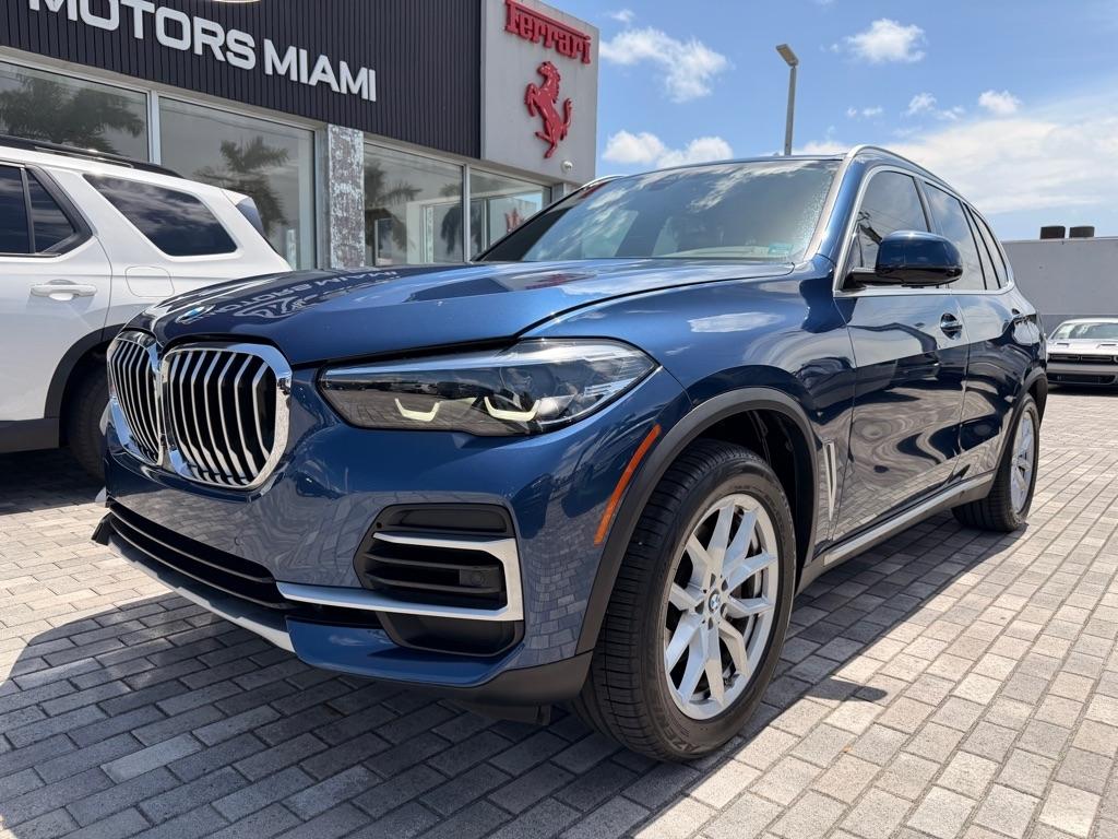 BMW X5 sDrive40i Sports Activity Vehicle 2022