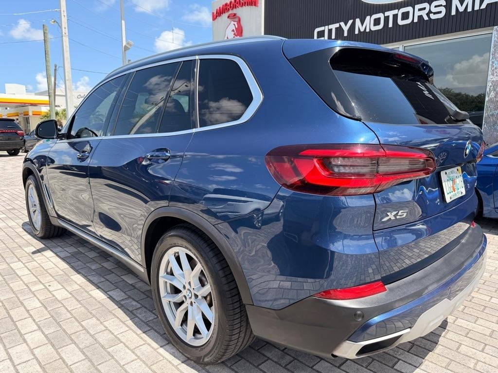 BMW X5 sDrive40i Sports Activity Vehicle 2022