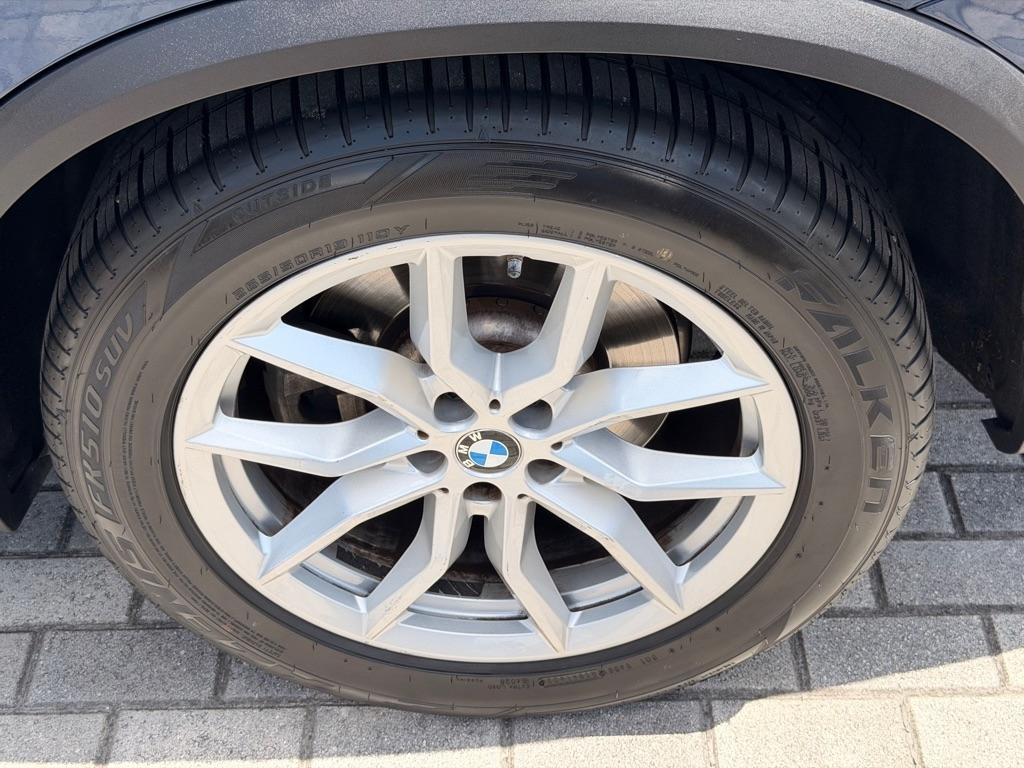 BMW X5 sDrive40i Sports Activity Vehicle 2022