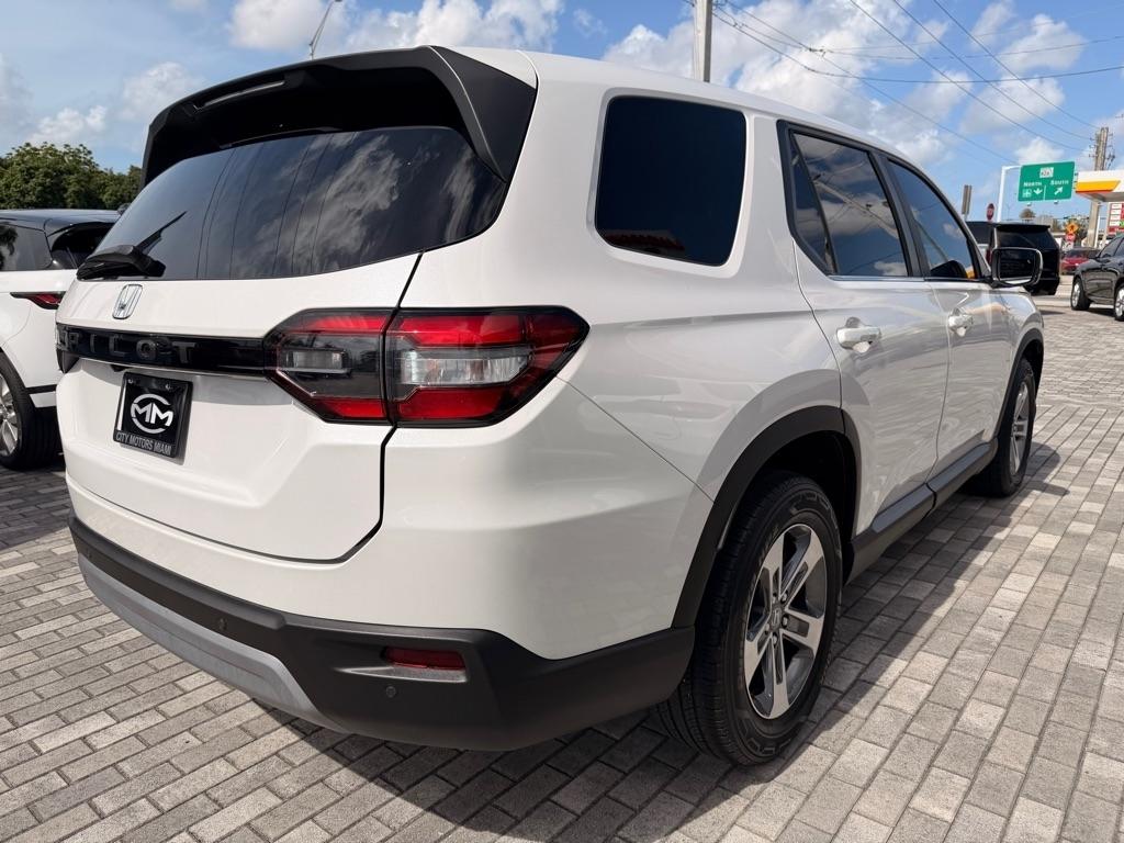 Honda Pilot EX-L 7 Passenger 2WD 2024