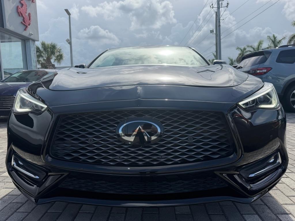 Infiniti Q60 LUXE RWD 2022