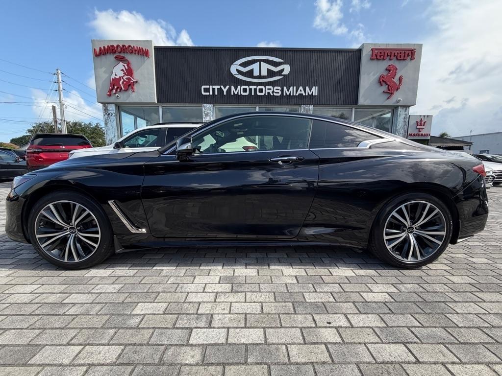 Infiniti Q60 LUXE RWD 2022