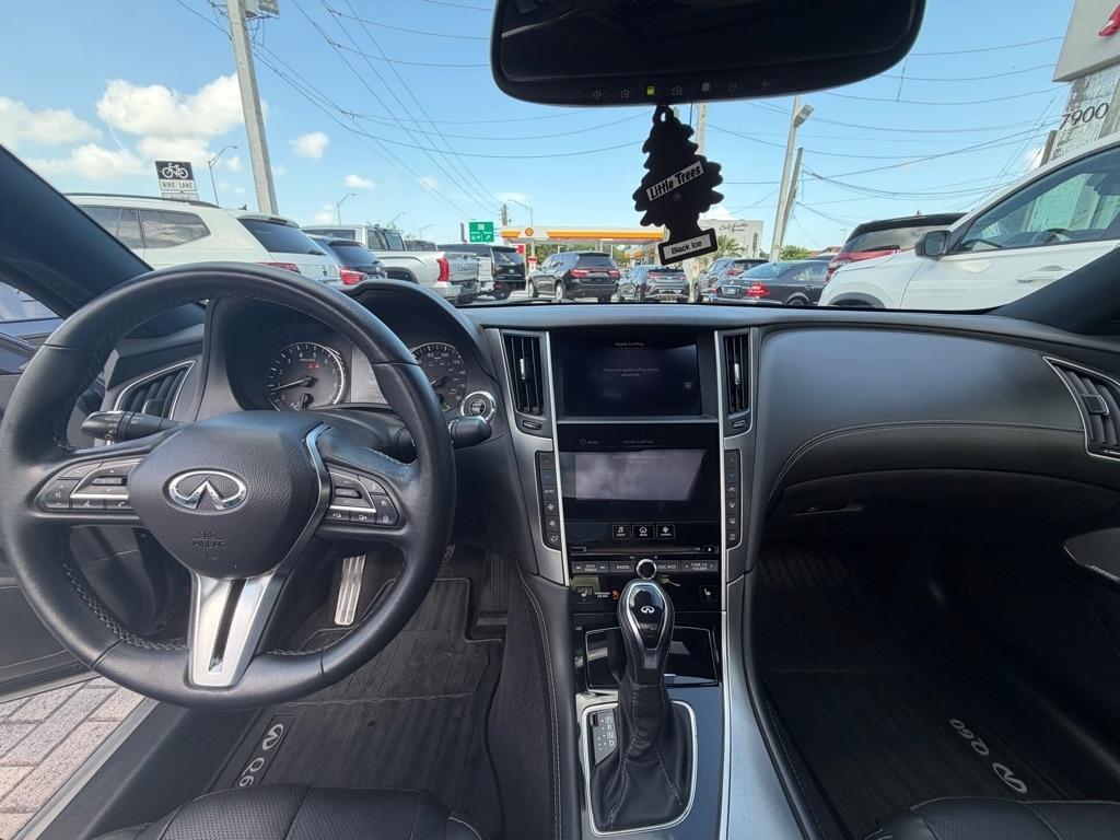 Infiniti Q60 LUXE RWD 2022