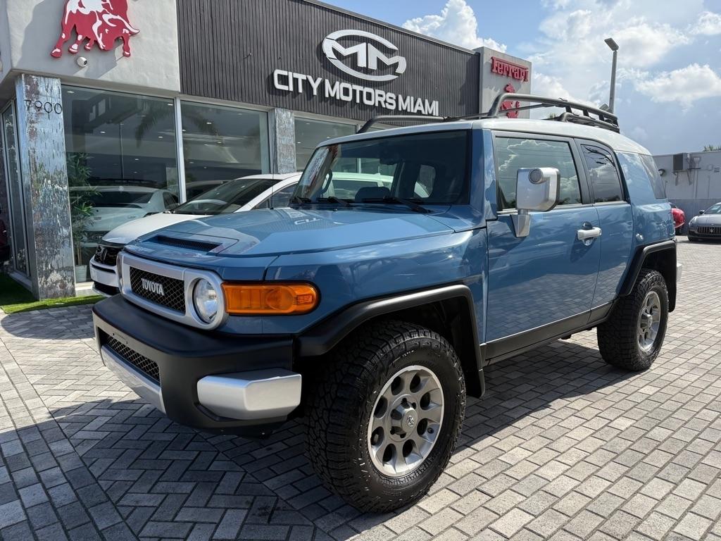 Toyota FJ Cruiser 4WD 4dr Man (Natl) 2012