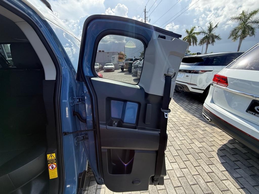 Toyota FJ Cruiser 4WD 4dr Man (Natl) 2012