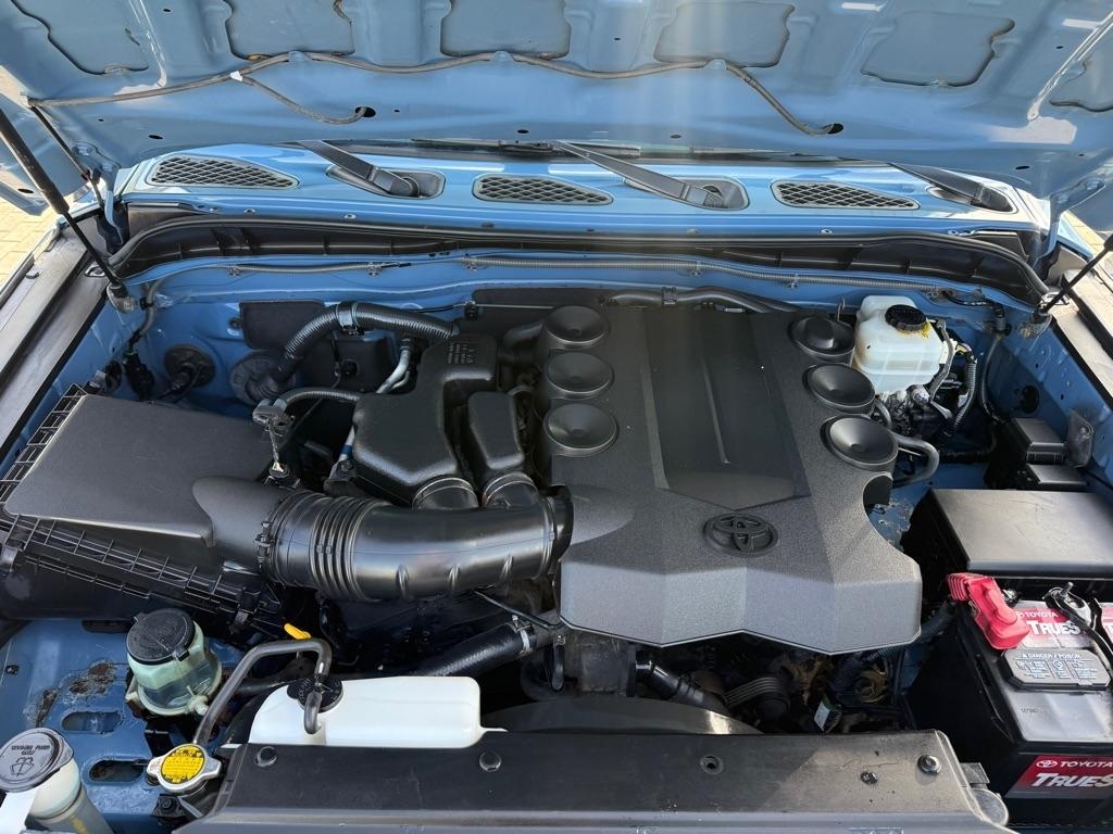 Toyota FJ Cruiser 4WD 4dr Man (Natl) 2012