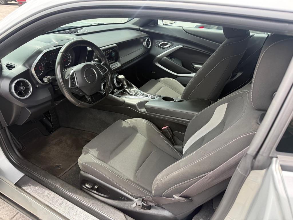Chevrolet Camaro 2dr Cpe 1LT 2016