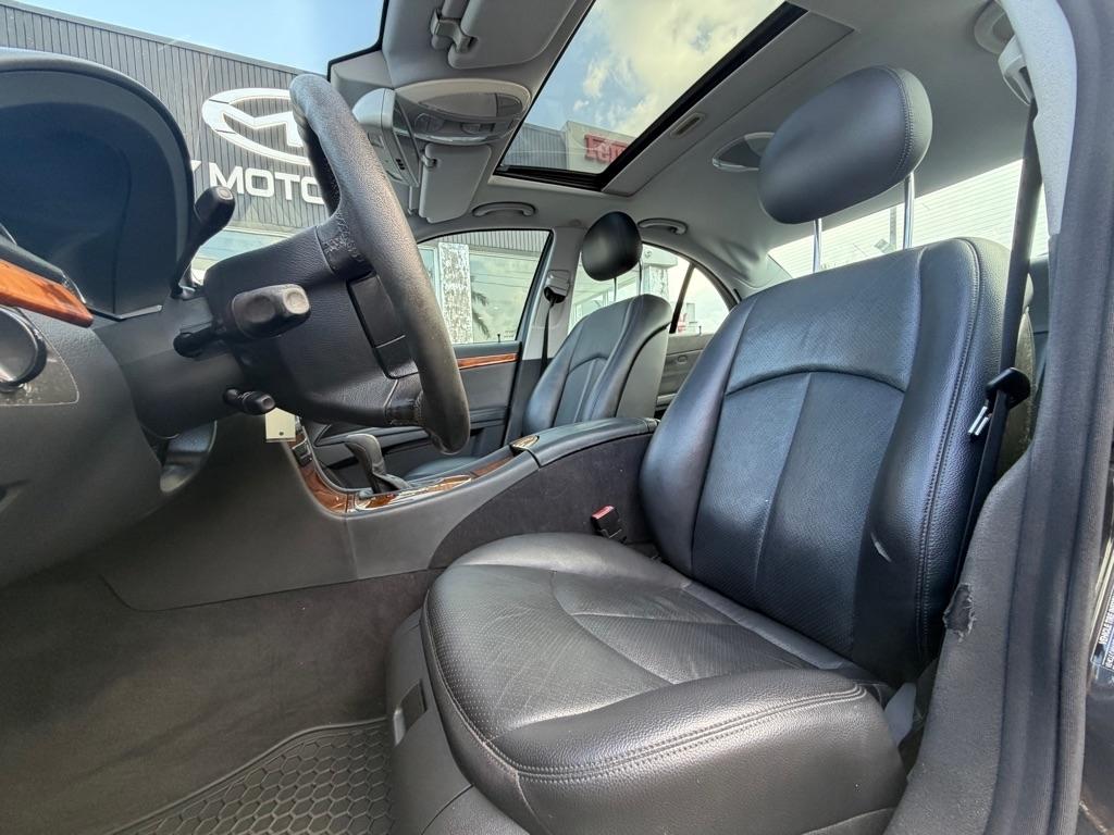 Mercedes-Benz E-Class 4dr Sdn 3.2L 2004