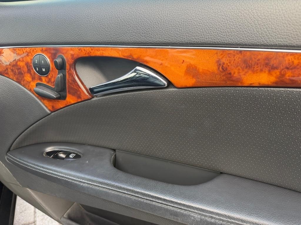 Mercedes-Benz E-Class 4dr Sdn 3.2L 2004