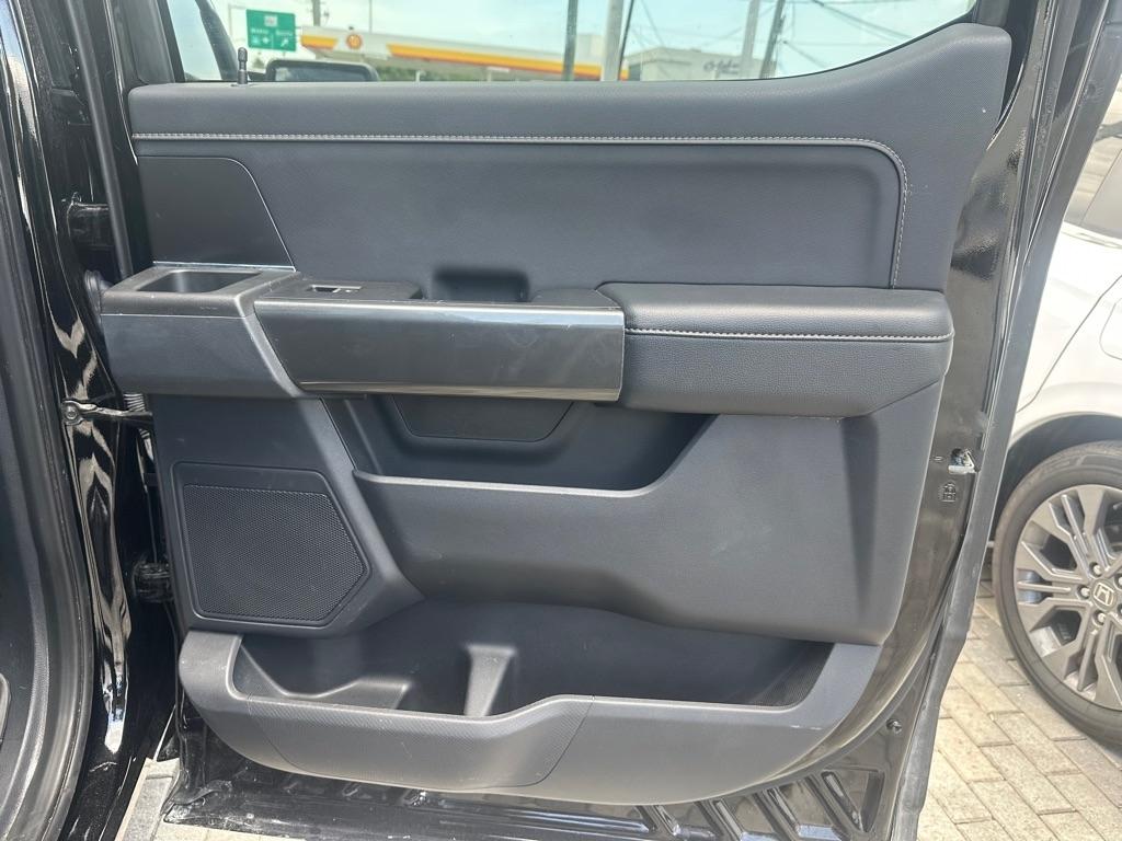 Ford F-150 XL 2WD SuperCrew 5.5' Box 2023