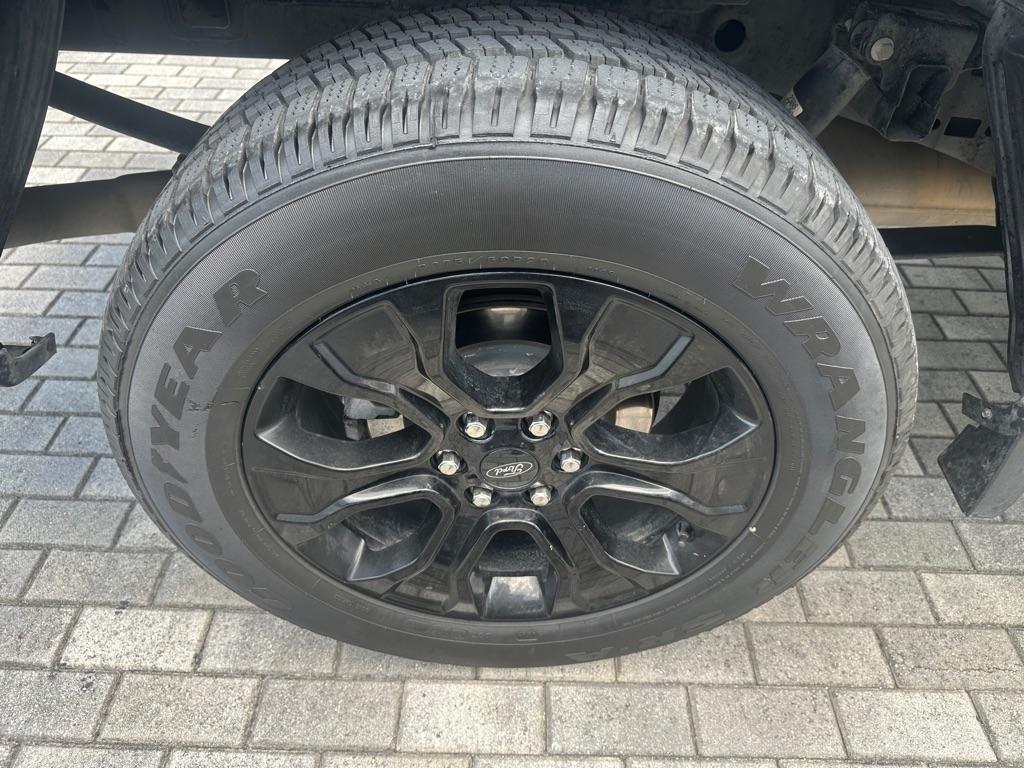 Ford F-150 XL 2WD SuperCrew 5.5' Box 2023