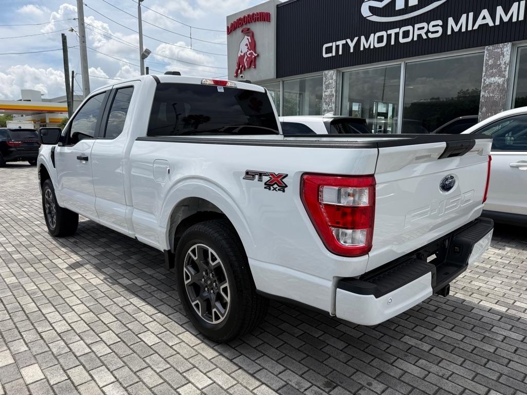 Ford F-150 XL 4WD SuperCab 6.5' Box 2023
