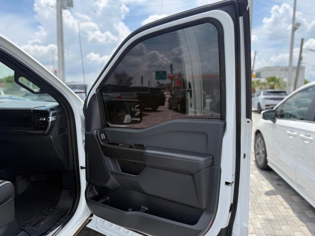 Ford F-150 XL 4WD SuperCab 6.5' Box 2023