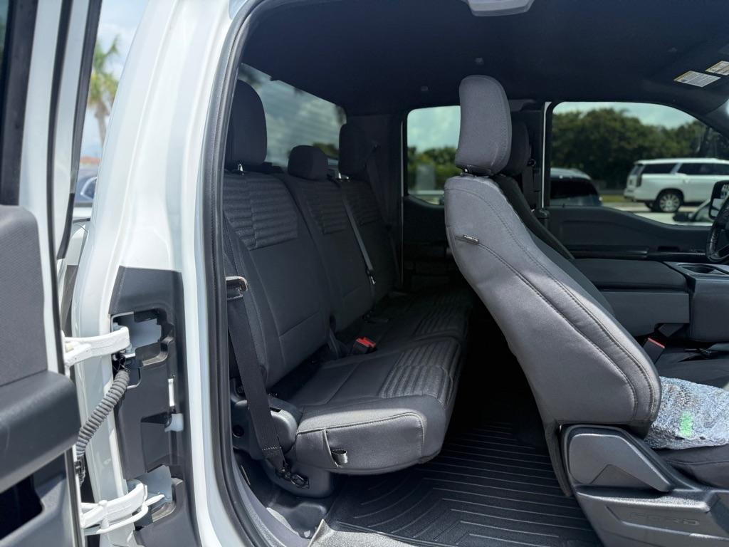 Ford F-150 XL 4WD SuperCab 6.5' Box 2023