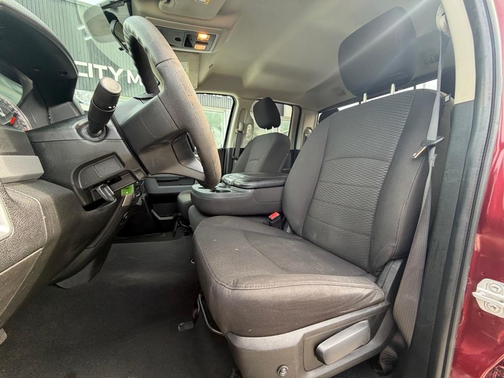 RAM 1500 Classic Warlock 4x4 Quad Cab 6'4" Box 2020