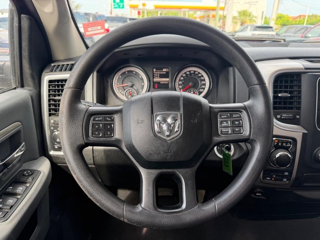 RAM 1500 Classic Warlock 4x4 Quad Cab 6'4" Box 2020