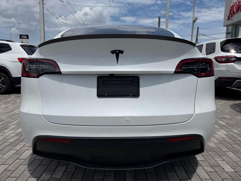 Tesla Model Y RWD *Ltd Avail* 2024