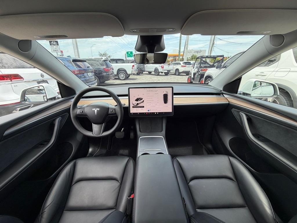 Tesla Model Y RWD *Ltd Avail* 2024