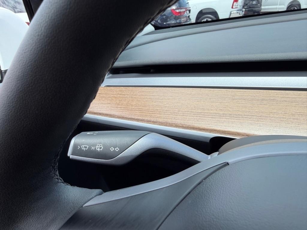 Tesla Model Y RWD *Ltd Avail* 2024