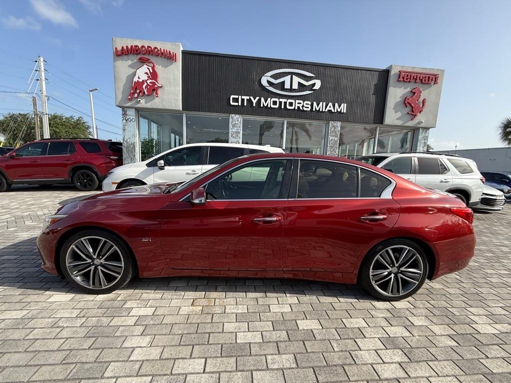 Infiniti Q50 4dr Sdn 3.0t Premium RWD 2016