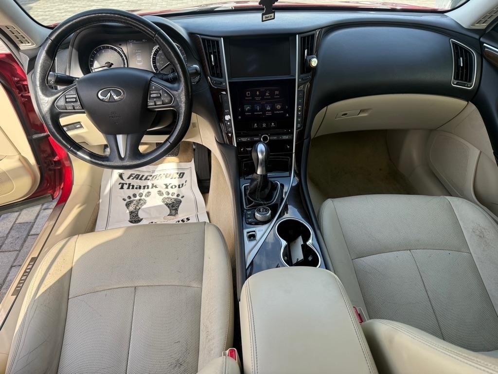 Infiniti Q50 4dr Sdn 3.0t Premium RWD 2016