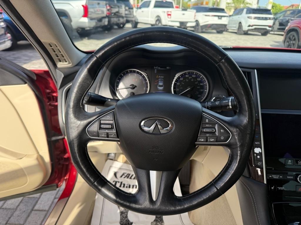 Infiniti Q50 4dr Sdn 3.0t Premium RWD 2016