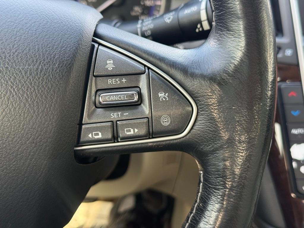 Infiniti Q50 4dr Sdn 3.0t Premium RWD 2016