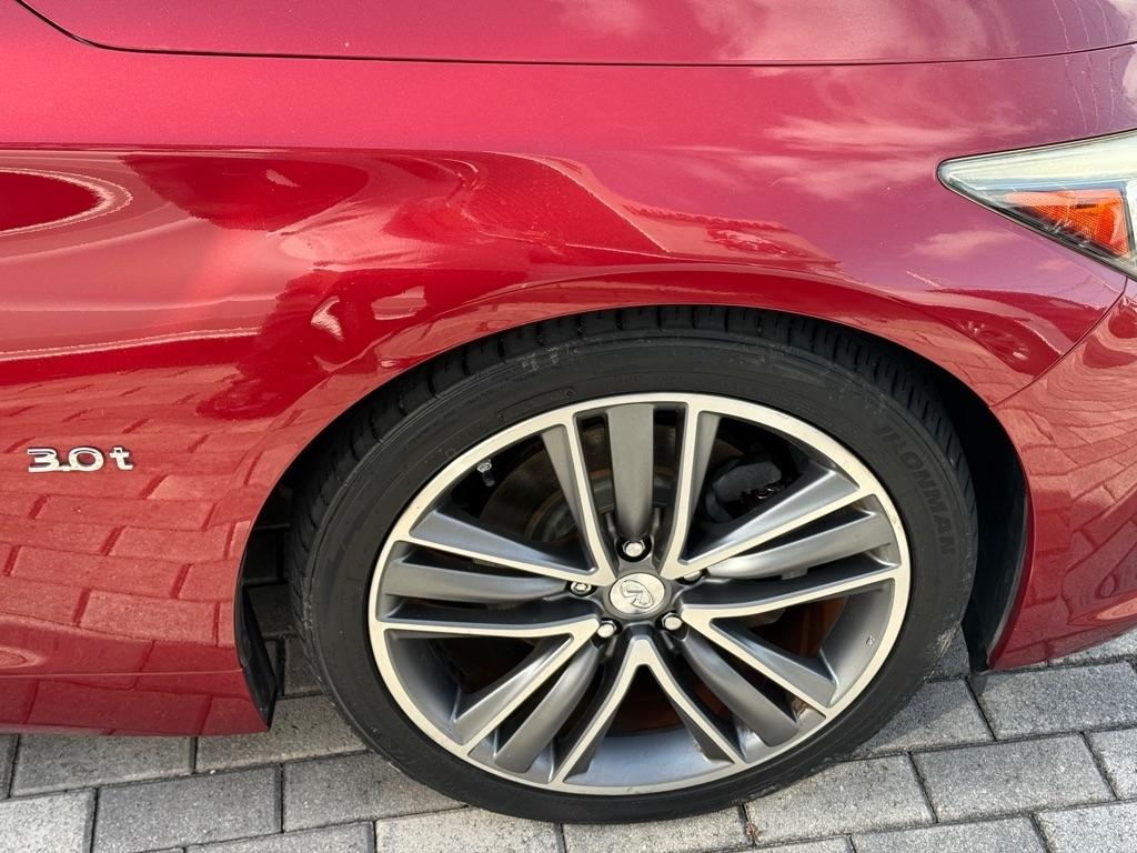 Infiniti Q50 4dr Sdn 3.0t Premium RWD 2016