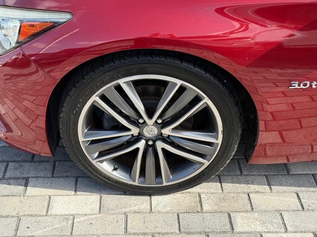 Infiniti Q50 4dr Sdn 3.0t Premium RWD 2016