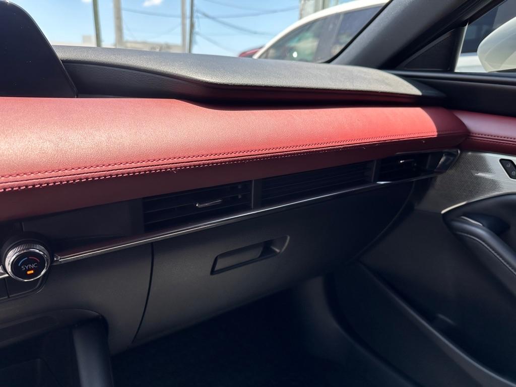 Mazda Mazda3 Hatchback Premium Auto FWD 2021