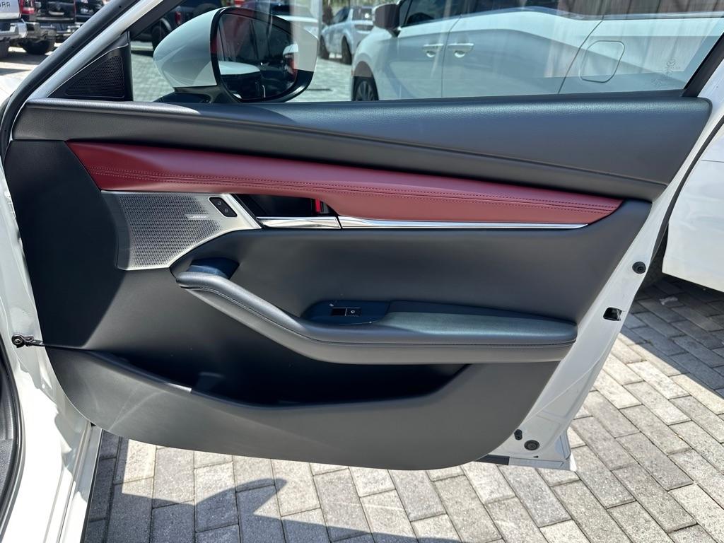 Mazda Mazda3 Hatchback Premium Auto FWD 2021