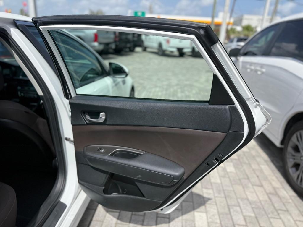 Kia Optima LX Auto 2020