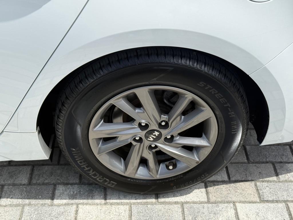 Kia Optima LX Auto 2020