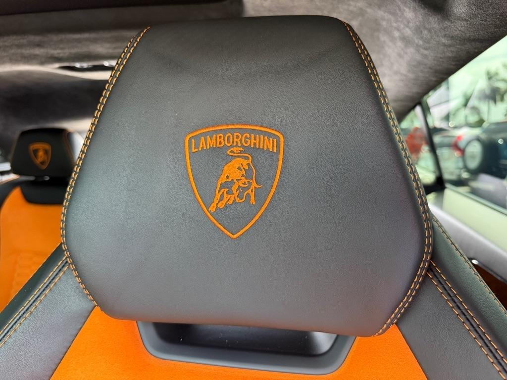 Lamborghini Urus AWD 2022
